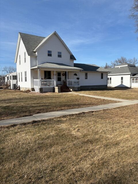 310 Oak St., Laurel, NE 68745 | 4 bdrm, 3 bath, 2,166 Sq. Ft., $249,000.00