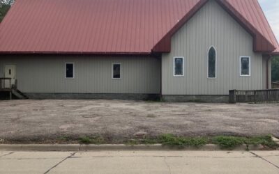 513 W 3rd St., Laurel, NE 68745